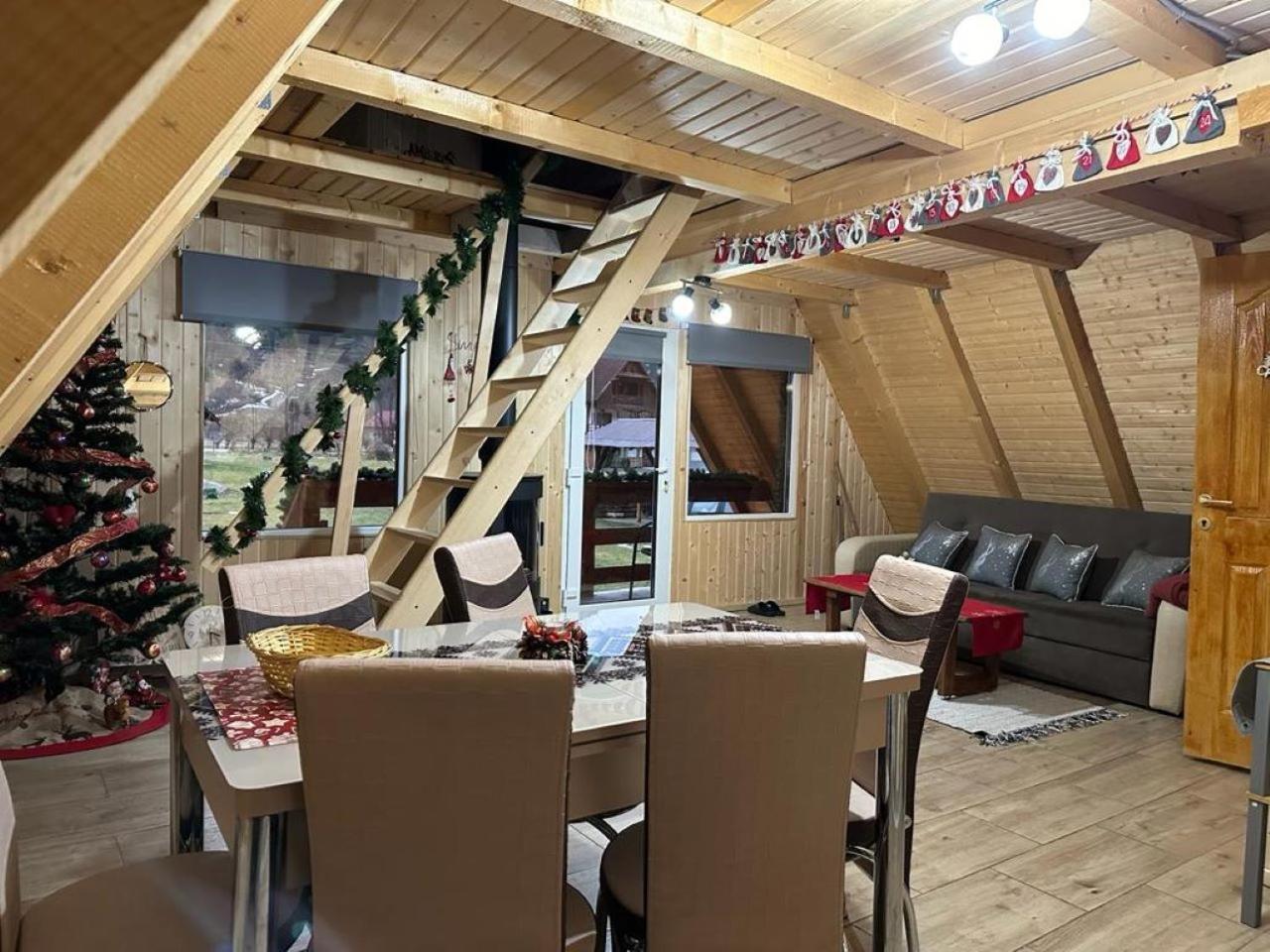 Cabanutze Satic Villa Rucăr Eksteriør bilde