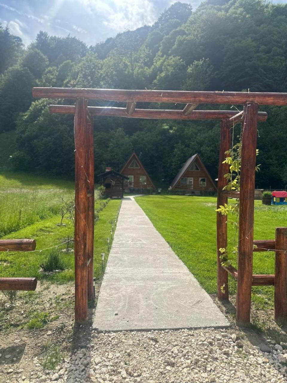 Cabanutze Satic Villa Rucăr Eksteriør bilde
