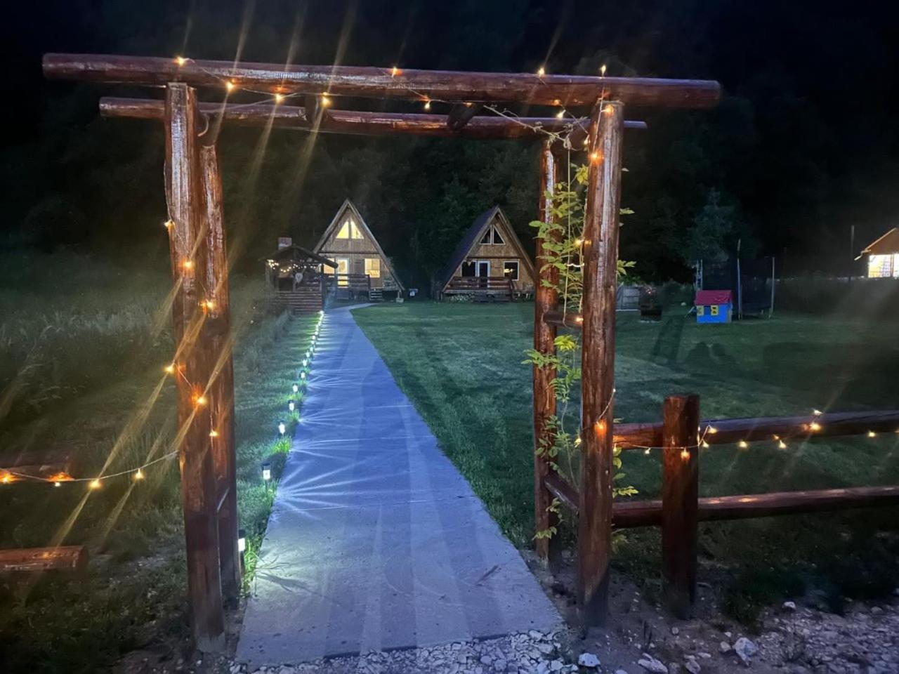 Cabanutze Satic Villa Rucăr Eksteriør bilde