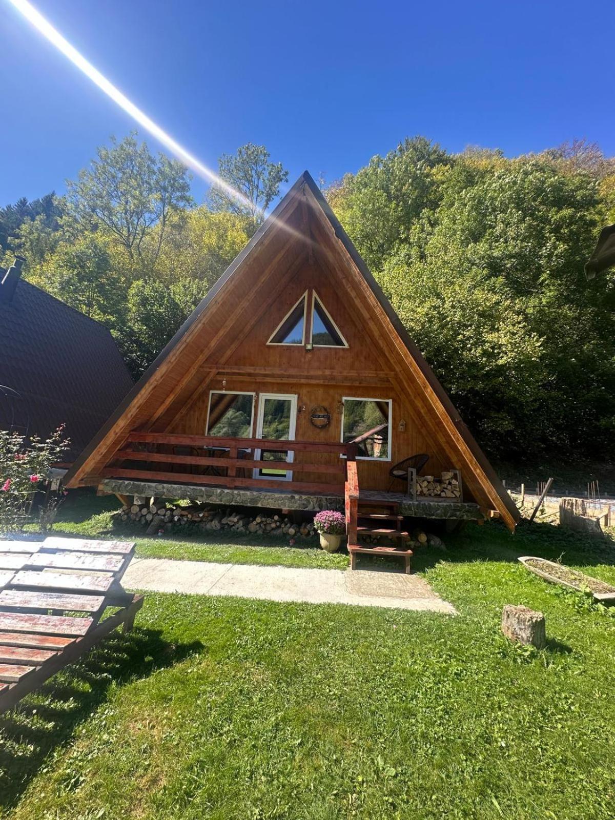 Cabanutze Satic Villa Rucăr Eksteriør bilde